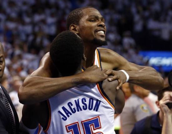 崩坏星穹铁道新角色上线 强度引热议