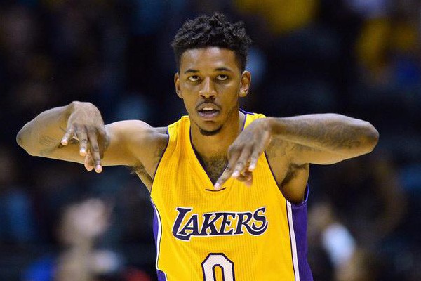 [NBA]字母哥31分 掘金主场险胜雄鹿