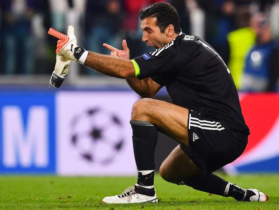 米体：托蒂被前妻指控留小女儿独自在家，检方认为指控不成立