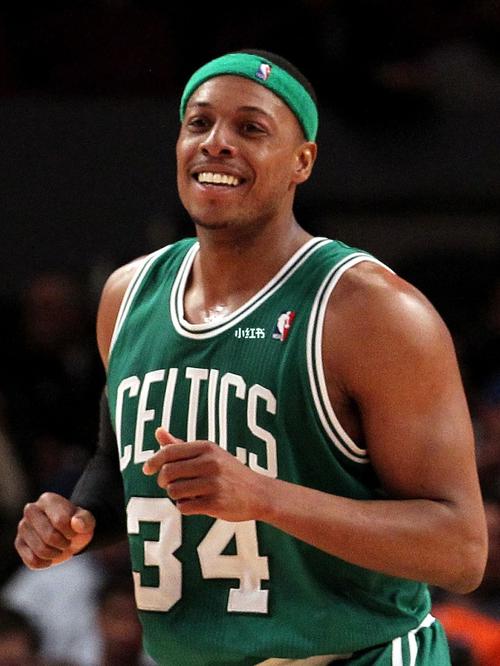 阿莫林解释曼联安排中卫罚点球：前锋射门真不如后卫，进球不够多