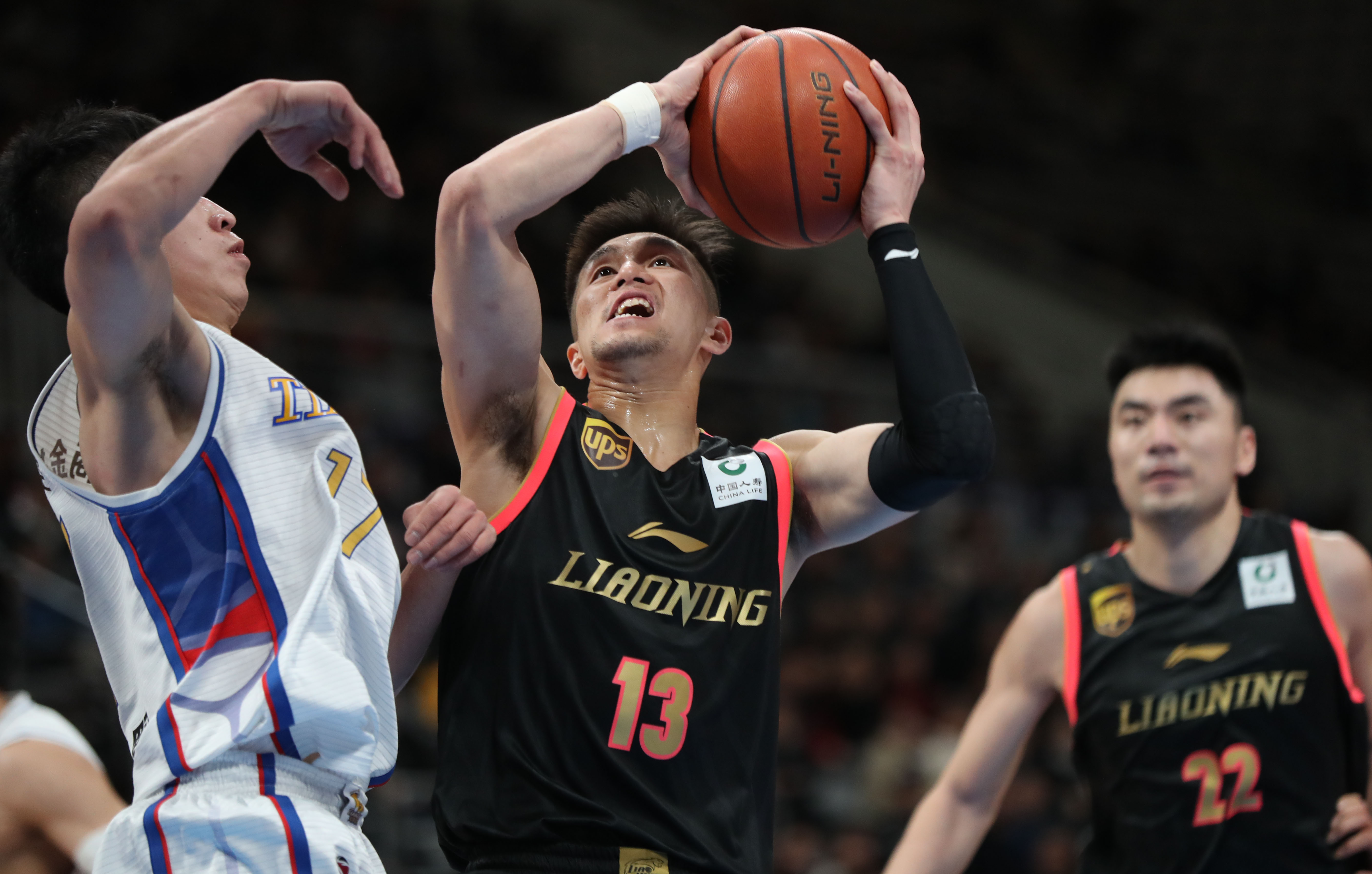 欧冠积分榜：拜仁、阿森纳、国米全胜领跑，下轮前二直接对话