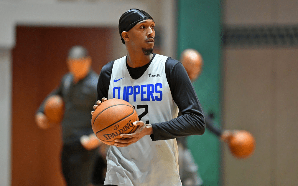 这也能色？ 《空洞骑士：丝之歌》性感大黄蜂手办发布