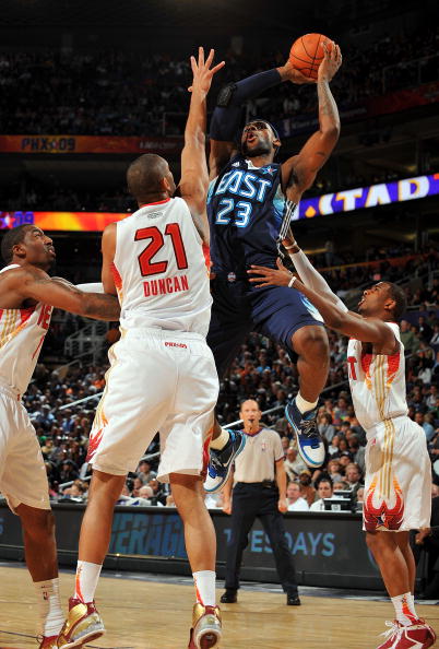 巴尔的摩金莺在 2023 年季后赛失利，但主帅海德被评选为美联年度最佳教练