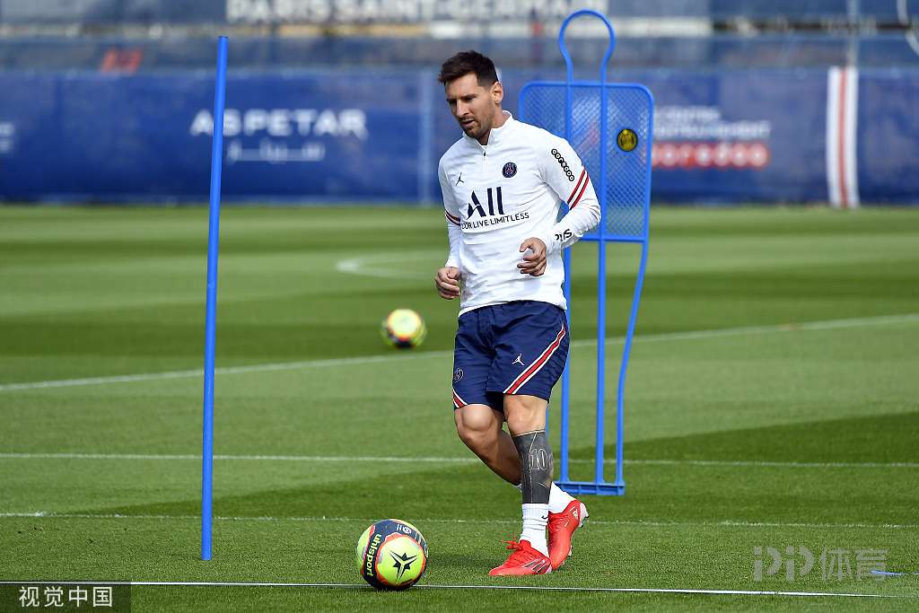 《球员合同的陷阱：解析那些“长约”中后期带来的财务灾难》